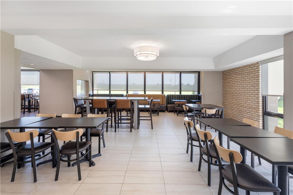 Drury Inn & Suites بادوكا المطعم الصورة